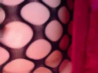 Offline playfulcurvyy on CamSoda