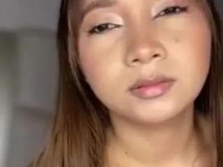 Offline queenn-angelique on CamSoda