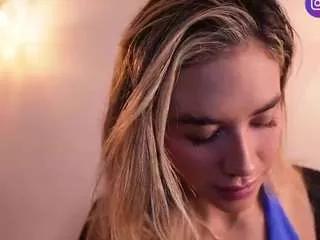 Offline r4veenn on CamSoda