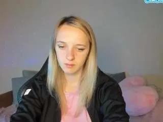 Offline rousereedd on CamSoda