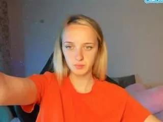 Offline rousereedd on CamSoda