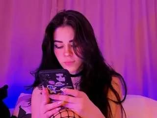 Offline rousy-rhoades on CamSoda