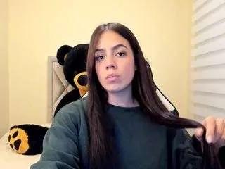 Offline salomebrunette on CamSoda
