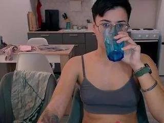 Offline sandraevans on CamSoda