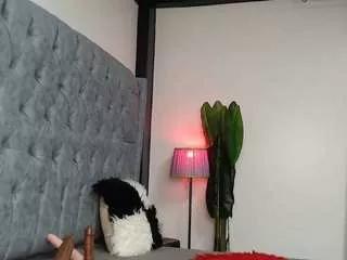 Private sexy-alma on CamSoda