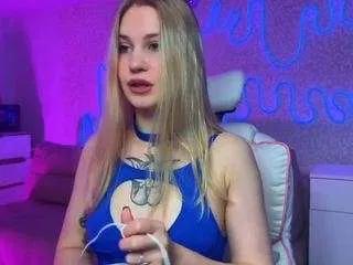 Offline sofiakenwood on CamSoda