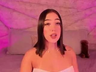 Offline sofiisweet on CamSoda