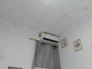 Offline stephanycifuentes on CamSoda