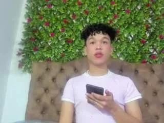 Offline sweetboyx on CamSoda