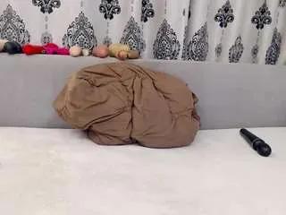 sweetdaiana23 on CamSoda 