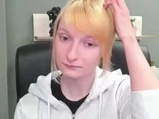 Offline tastyblair on CamSoda