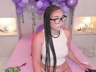 Offline trishamoon on CamSoda