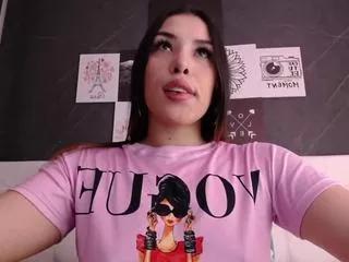 Freechat veronica-garcia on CamSoda