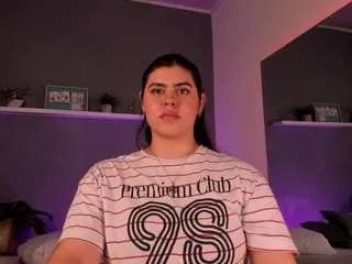 Freechat veronica185 on CamSoda