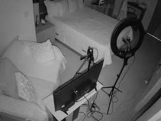 Freechat voyeurcam-casa-salsa-bedroom-11 on CamSoda