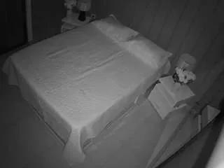 Freechat voyeurcam-casa-salsa-bedroom-7 on CamSoda