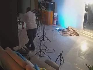 Offline voyeurcam-casa-salsa-parlor on CamSoda