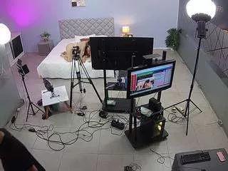 Freechat voyeurcam-jb-photo-studio on CamSoda