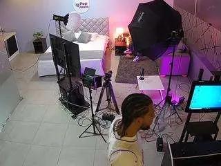 Freechat voyeurcam-jb-photo-studio on CamSoda