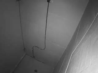 Freechat voyeurcam-jb-shower-1 on CamSoda