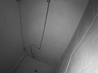 Freechat voyeurcam-jb-shower-1 on CamSoda