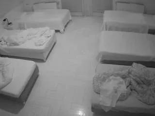 Freechat voyeurcam-julmodels-bed-6 on CamSoda