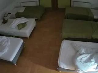 Freechat voyeurcam-julmodels-bed-6 on CamSoda