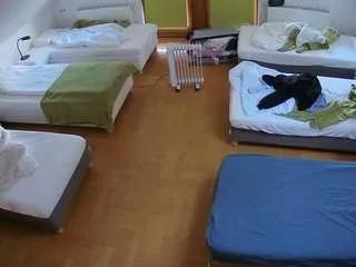 Freechat voyeurcam-julmodels-bed-6 on CamSoda