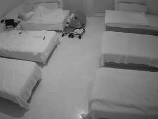 Freechat voyeurcam-julmodels-bed-6 on CamSoda