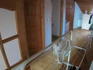 Freechat voyeurcam-julmodels-hall-2nd on CamSoda