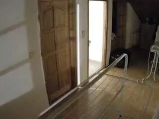 Freechat voyeurcam-julmodels-hall-2nd on CamSoda