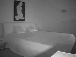 Freechat voyeurcam-julmodels-reallife-2 on CamSoda