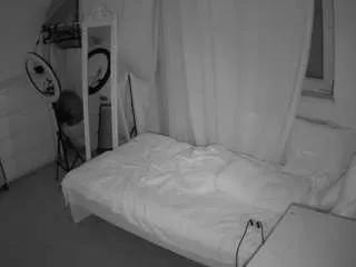 Freechat voyeurcam-julmodels-reallife-3 on CamSoda