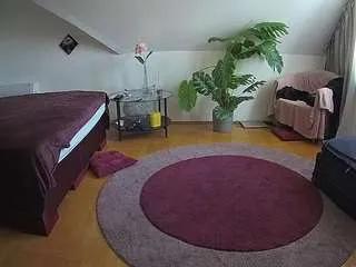 Freechat voyeurcam-julmodels-whitebed-6 on CamSoda