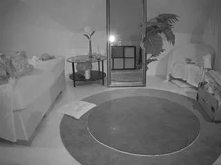 Freechat voyeurcam-julmodels-whitebed-6 on CamSoda