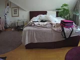 Freechat voyeurcam-julmodels-whitebed-6 on CamSoda