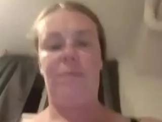 Offline xxxtessxxx on CamSoda