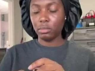 Offline yoursecret1425 on CamSoda