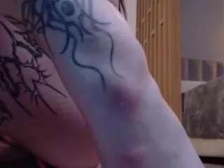 Offline yuriko-may on CamSoda