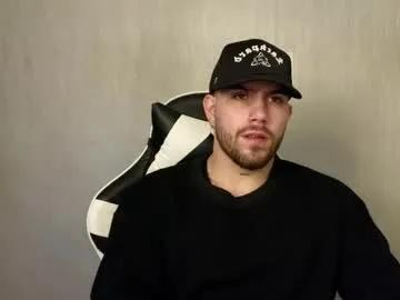 Freechat ades_lowe on Chaturbate