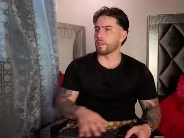 Freechat ades_lowe on Chaturbate