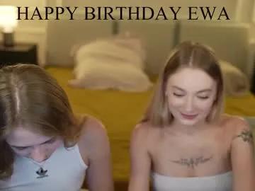 Freechat bright_diamonds_054 on Chaturbate