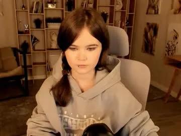 Freechat elainebeness on Chaturbate