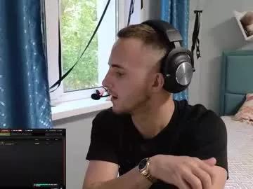 Freechat golden_boyyy21 on Chaturbate