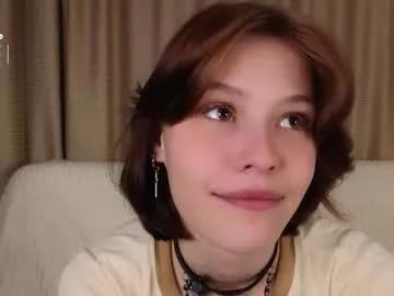 Freechat krissyhei on Chaturbate