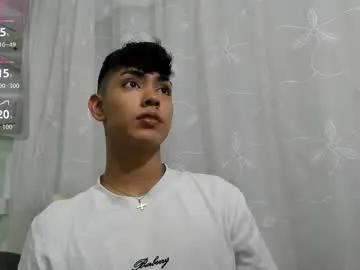 Freechat logantwink18 on Chaturbate
