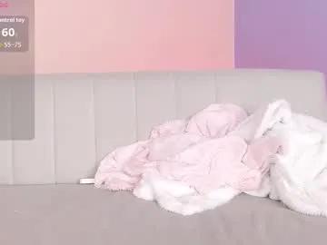 Freechat lourdes_moon22 on Chaturbate