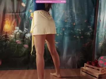 omiliver — Enjoy!  /tipmenu  // GOAL: Boobs [195 tokens left]  #dance  #tease #fit #erotic #pantyhose