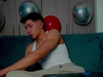 Freechat thesaint_xxx on Chaturbate