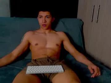 Freechat thesaint_xxx on Chaturbate